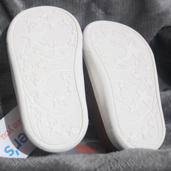 Brand NWT Carter's Brown Dress Shoes with bow & velcro strap for girls in Sz(4) - Picture 5 of 7